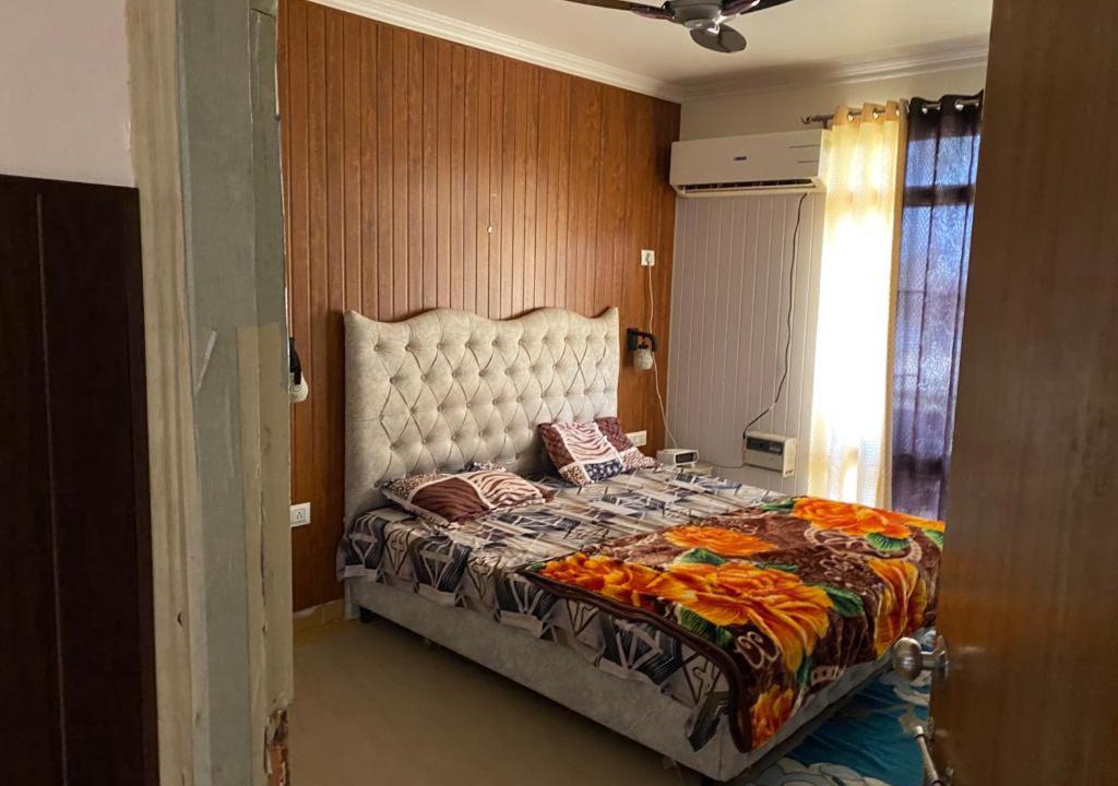 Mohali Apartment | Lavish 3bhk furnished flat wifi private washroom