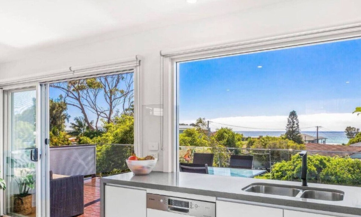 Bawley Point House | Lavish Home 4mins to the beach Pet- Friendly House