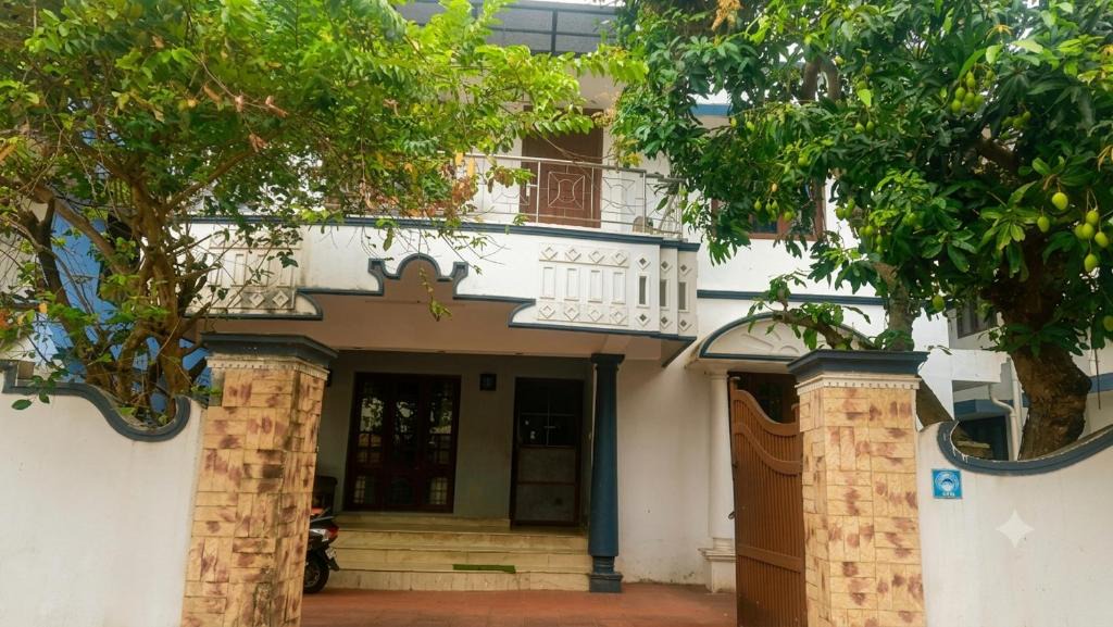 Fort Kochi House | Lazars homestay