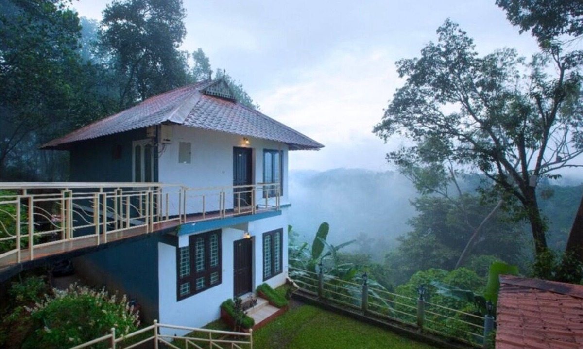 Chithirapuram Resort | Lazo Golden Valley Resort