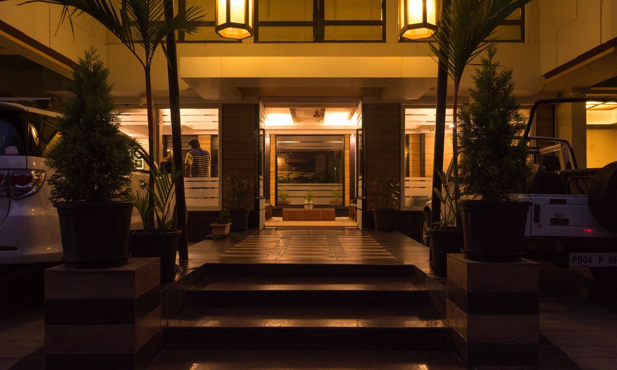 Pilerne Hotel | Le Magnifique