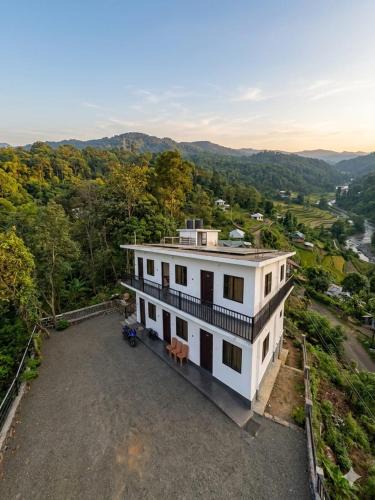 Vagamon House | Leaf mountain view holidays rooms