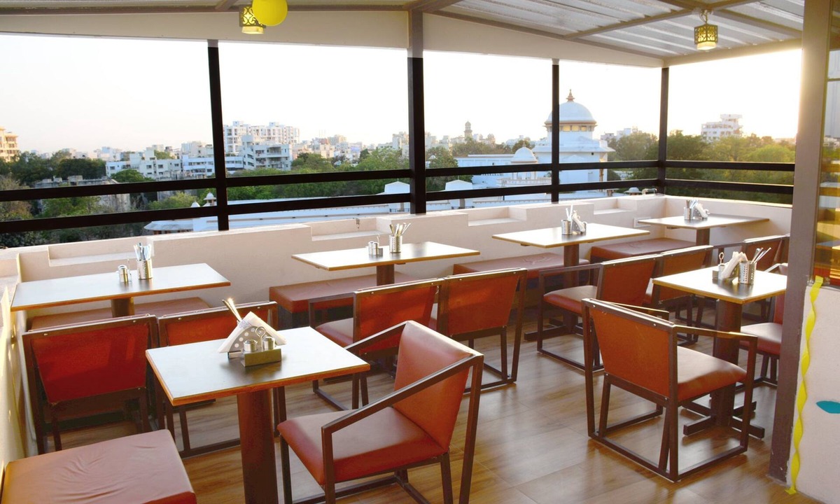 Jamnagar Hotel | Lime Tree Hotel