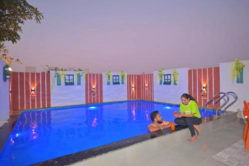 Malavli Villa | ll EMPYREAN STAY ll THE LOVE SHAKE ll 2BHK ll AC ll PRIVATE POOL ll BACHELORS FRIENDLY ll