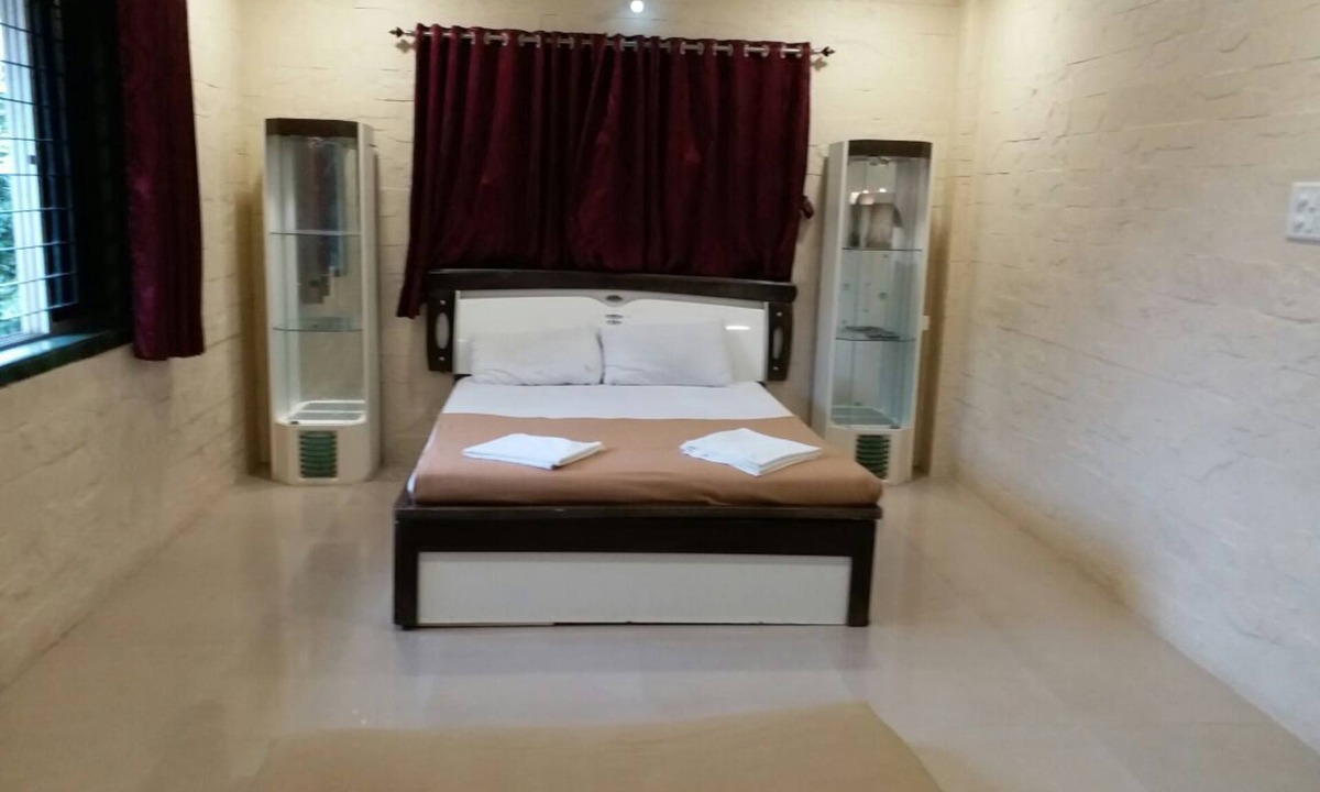Atvan House | Lonavla Private Bungalow