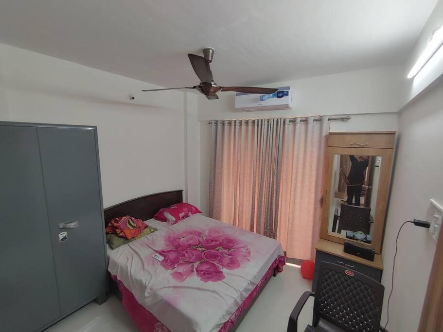 Uddar Apartment | Lovely 2 bed Condominium with free parking