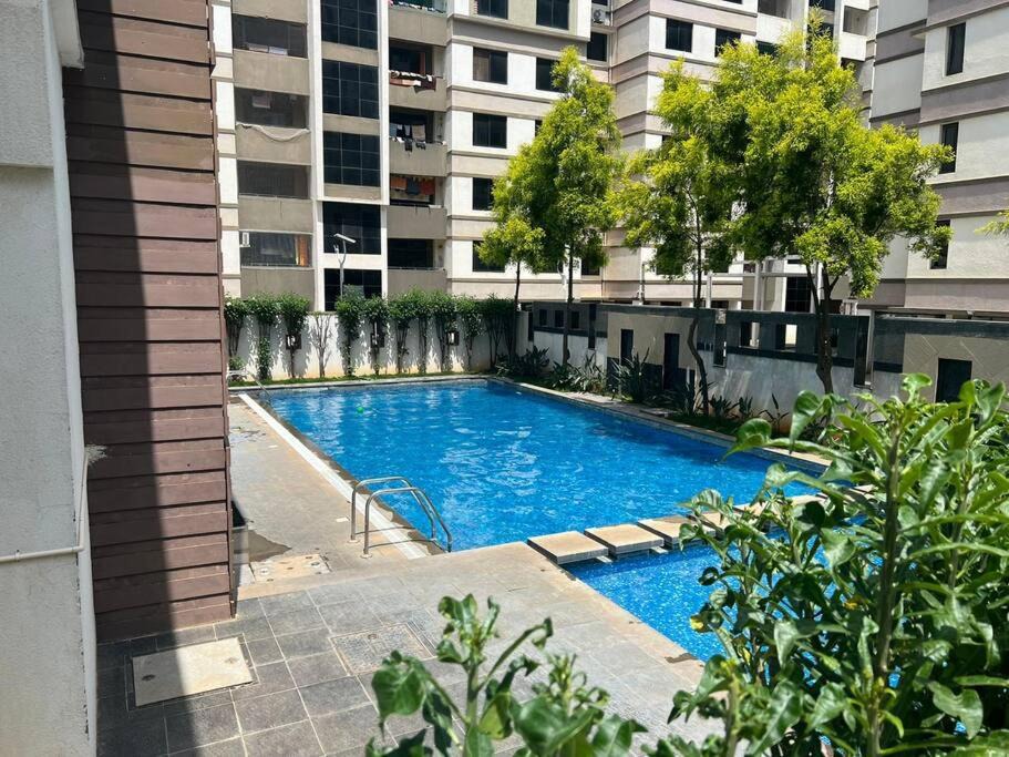 Bengaluru Apartment | Lovely 3-bedroom Condo- Bh06
