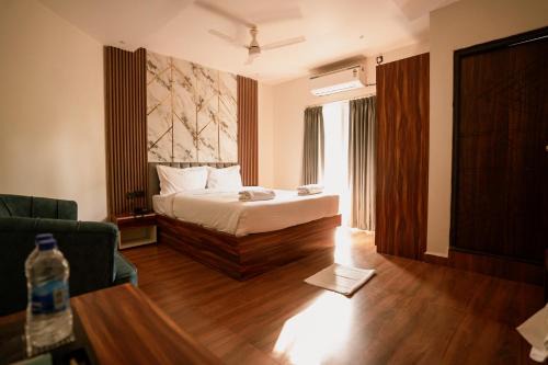 Kudal Hotel | Lume Stayz