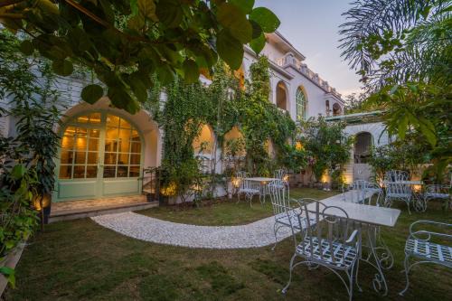 Bedla Villa | Lumira Queensbury Villa