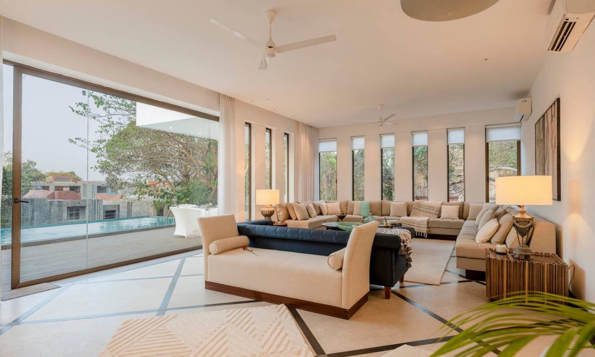 Nerul Villa | Lux 4bhk w Elevated Pool 3km to Beach Lazy Duck