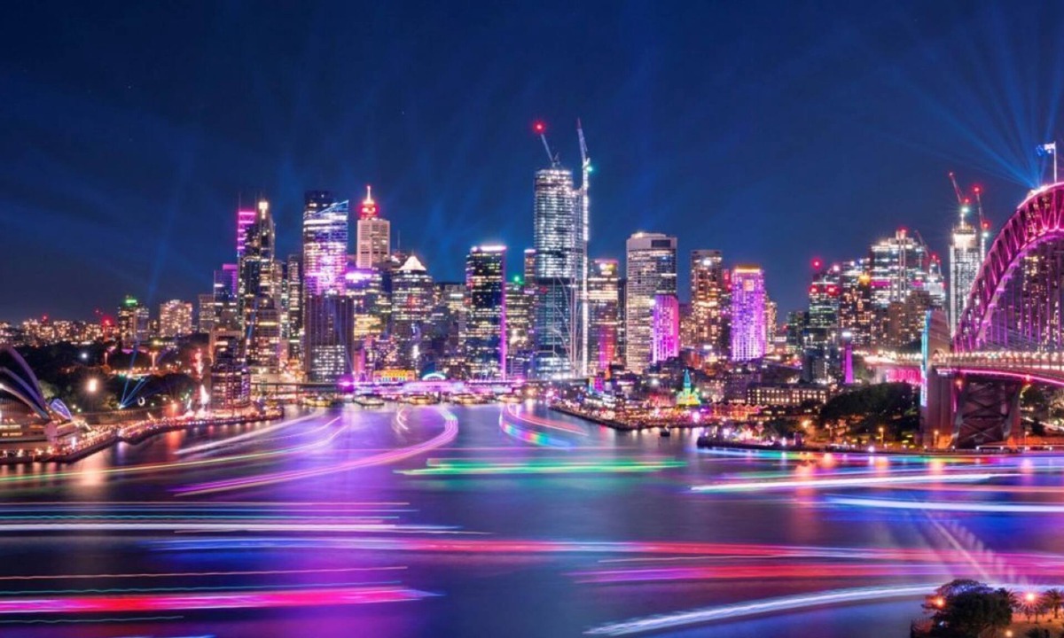 Sydney Central Business District Apartment | Luxe 3 Bedroom Suite at Sydney CBD