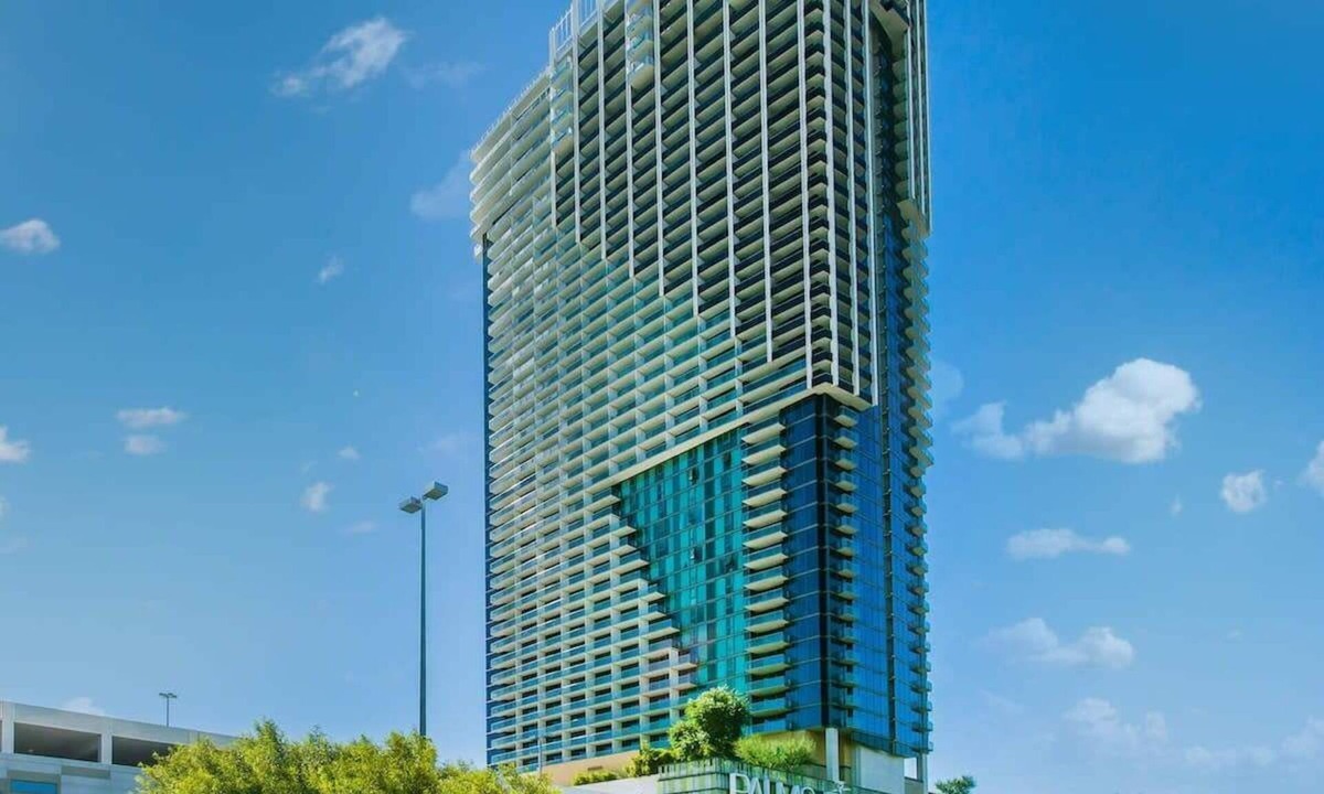 Galu Apartment | Luxurious Palms Studio Mountain View & BALCONY ACCESS 27307