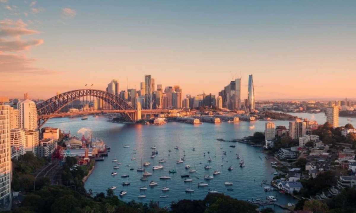 Bondi Junction Apartment | Luxury 2-Bedroom Harbour Suite Near Bondi Beach Sydney