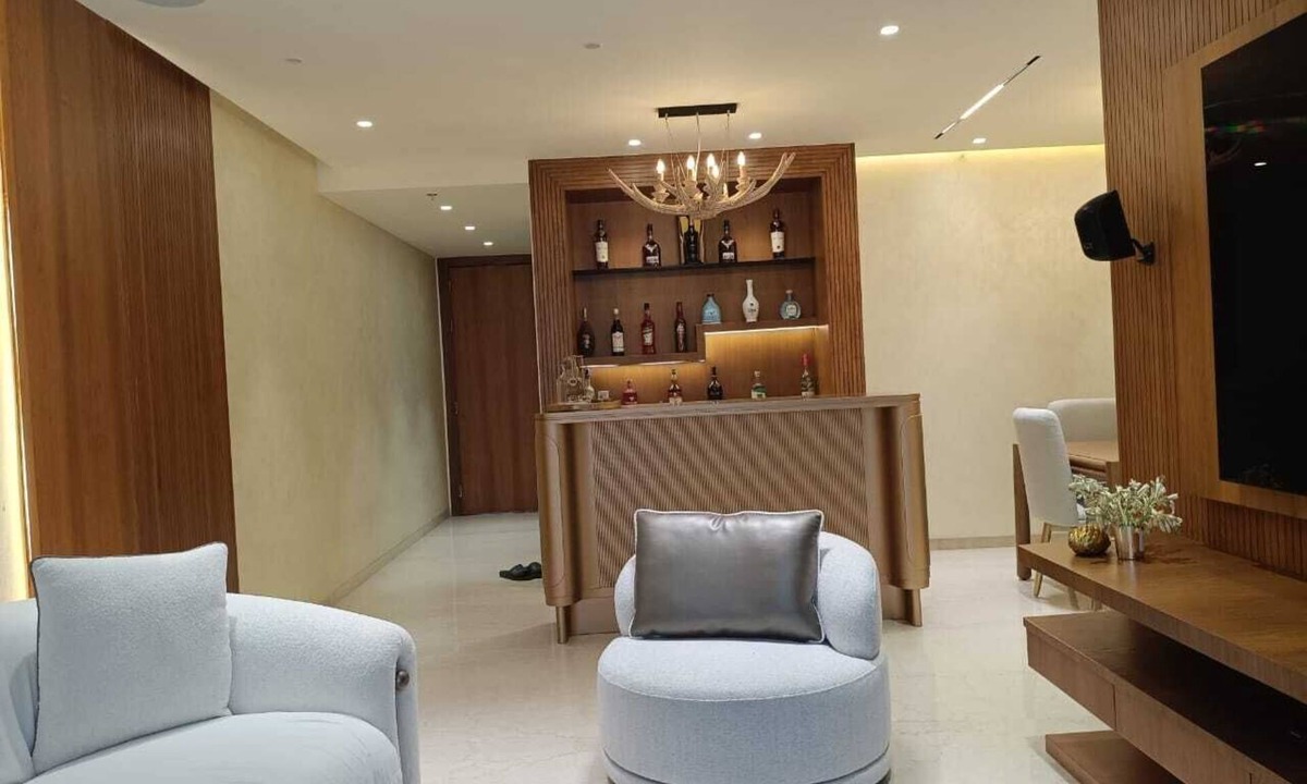 Jogeshwari East Apartment | Luxury Apartment at Oberoi Maxima Near Airport Andheri Mumbai