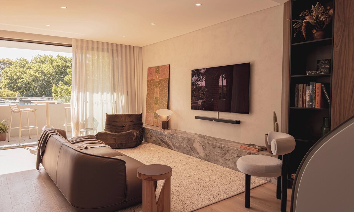 Surry Hills Apartment | Luxury apartment in the heart of Surryhills, close to cafes, bars & so much more