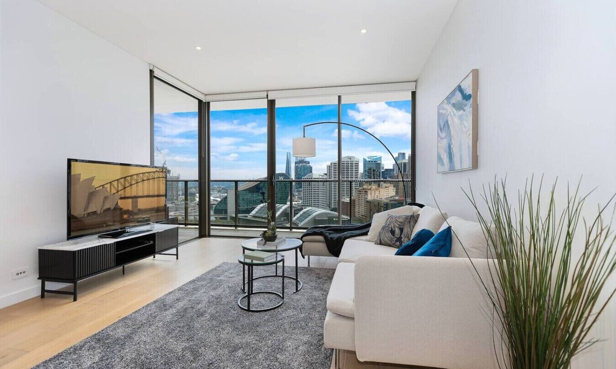 Chinatown Apartment | Luxury CBD 3BR | Pool, Fireworks Views
