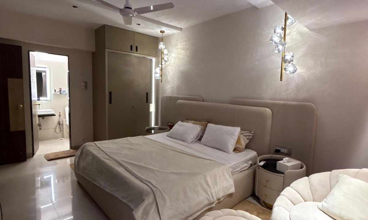 Andheri West Apartment | Luxury Insta Aesthetic Party Pad