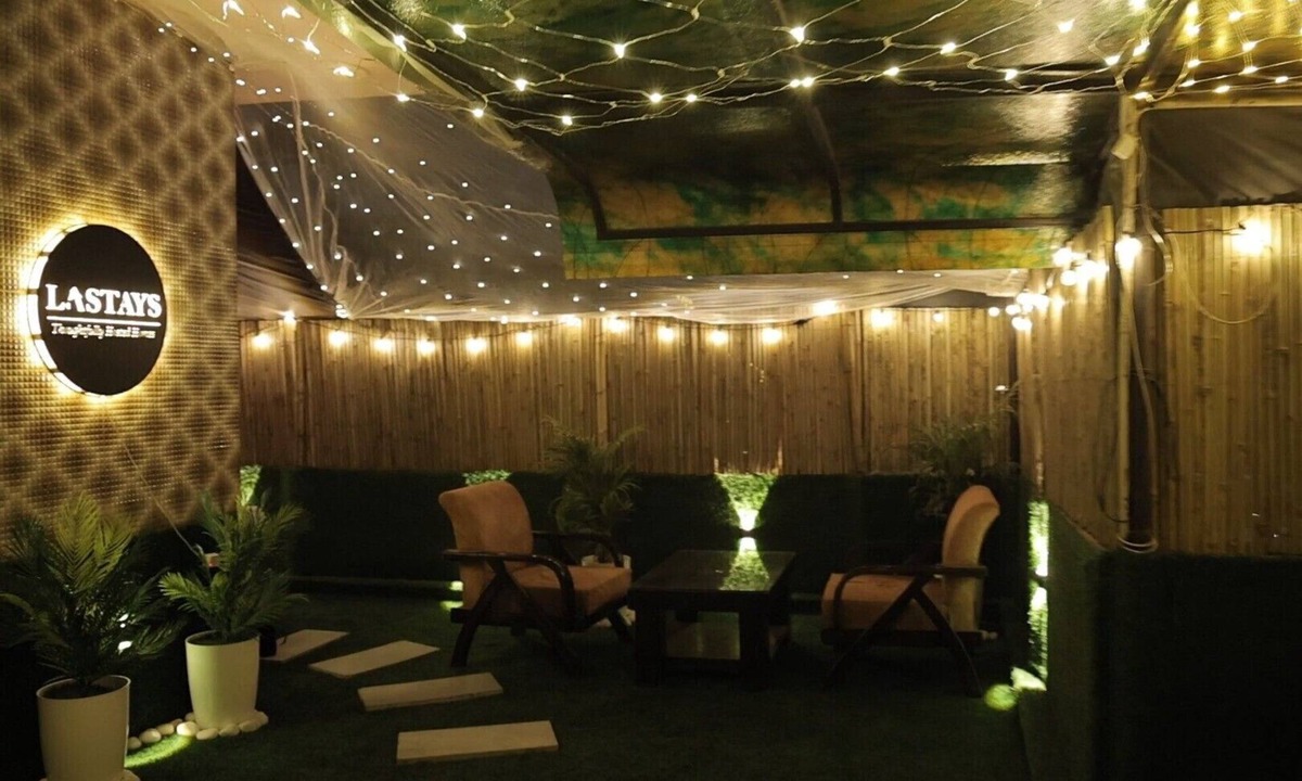Vikaspuri Apartment | Luxury Stay With Private Jacuzzi and Open Terrace AC WIFI LA Stays
