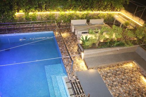 Raichak House | Luxury Villa Large Private Pool