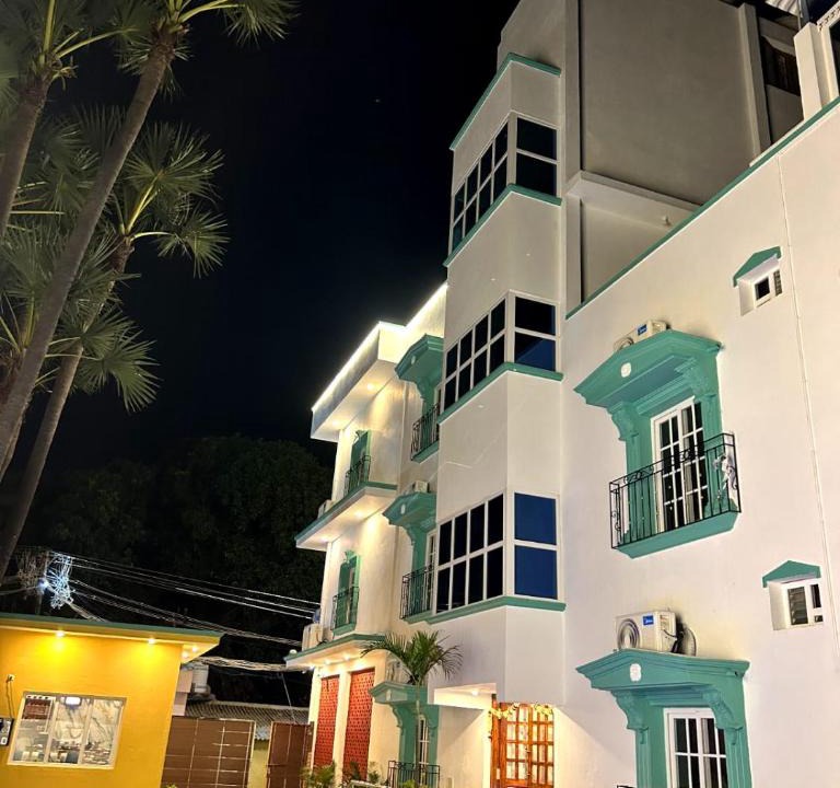 Kuilapalayam Hotel | LUXUS Resort - Swimming Pool