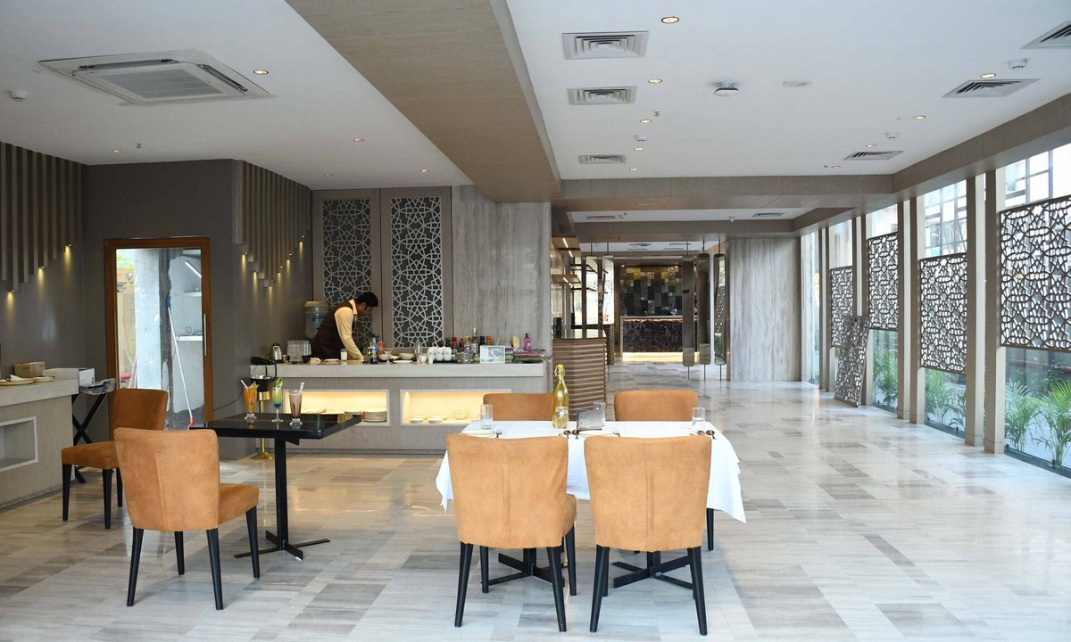 Sector V Hotel | Lynq Aero