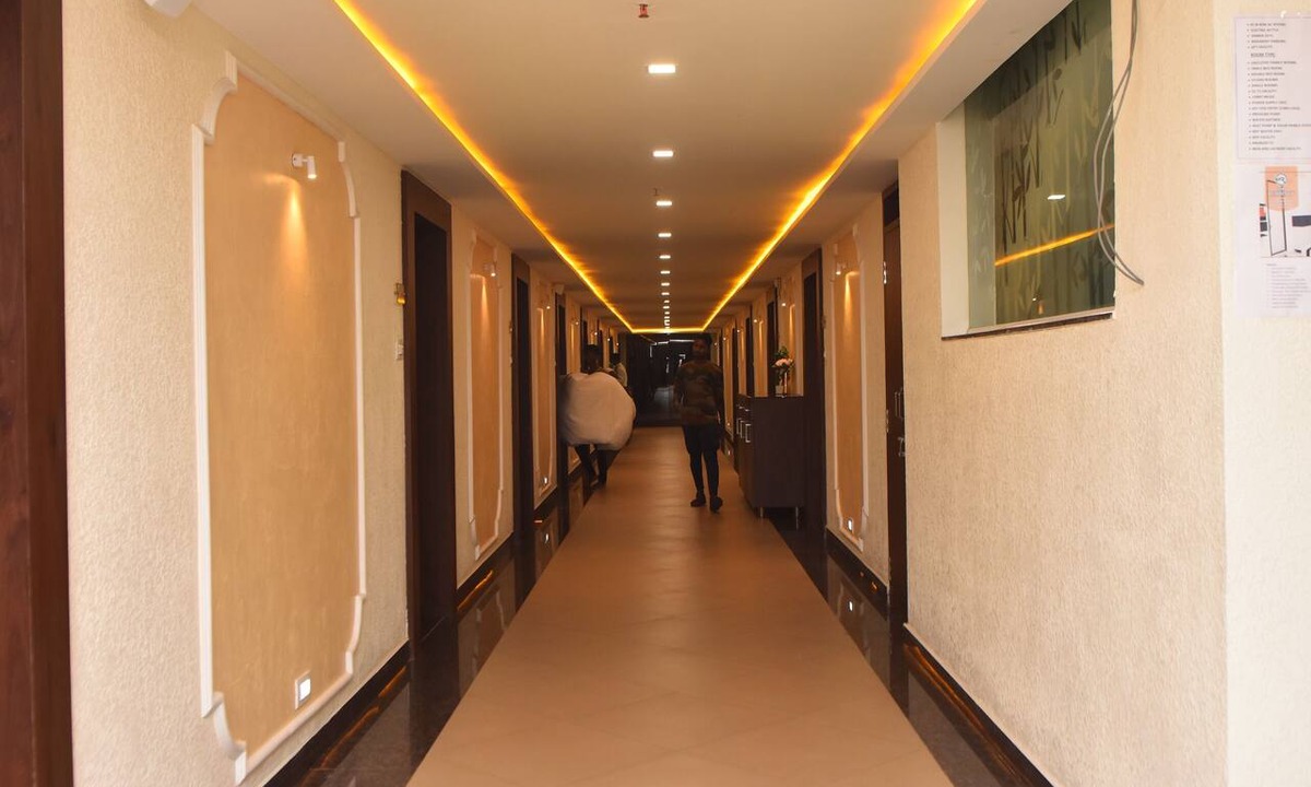 Dharwad Hotel | M R RESIDENCY DHARWAD