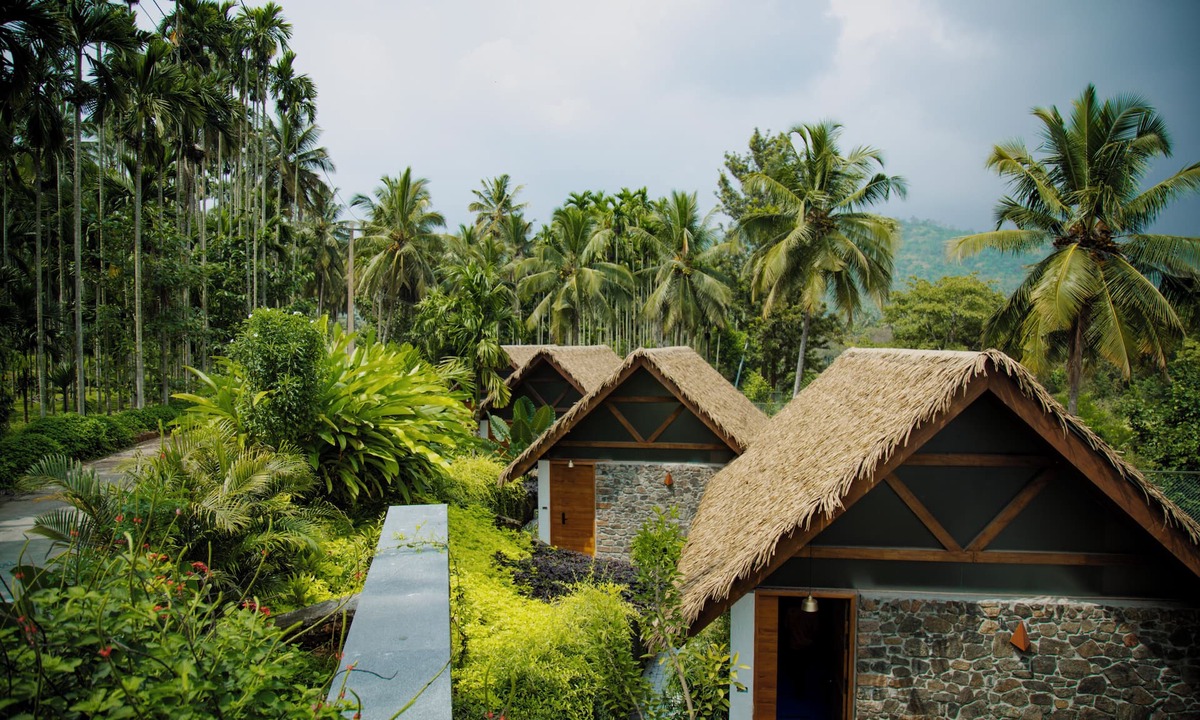 Wellington Hotel | Maayaa riverside villa by KPM Tripenta