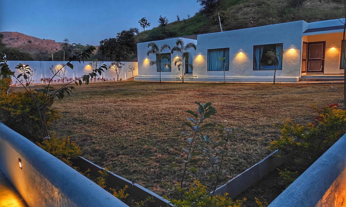 Udaipur House | Mahua - A boutique Homestay - 5Rooms - Pool - Hillside - Forest area