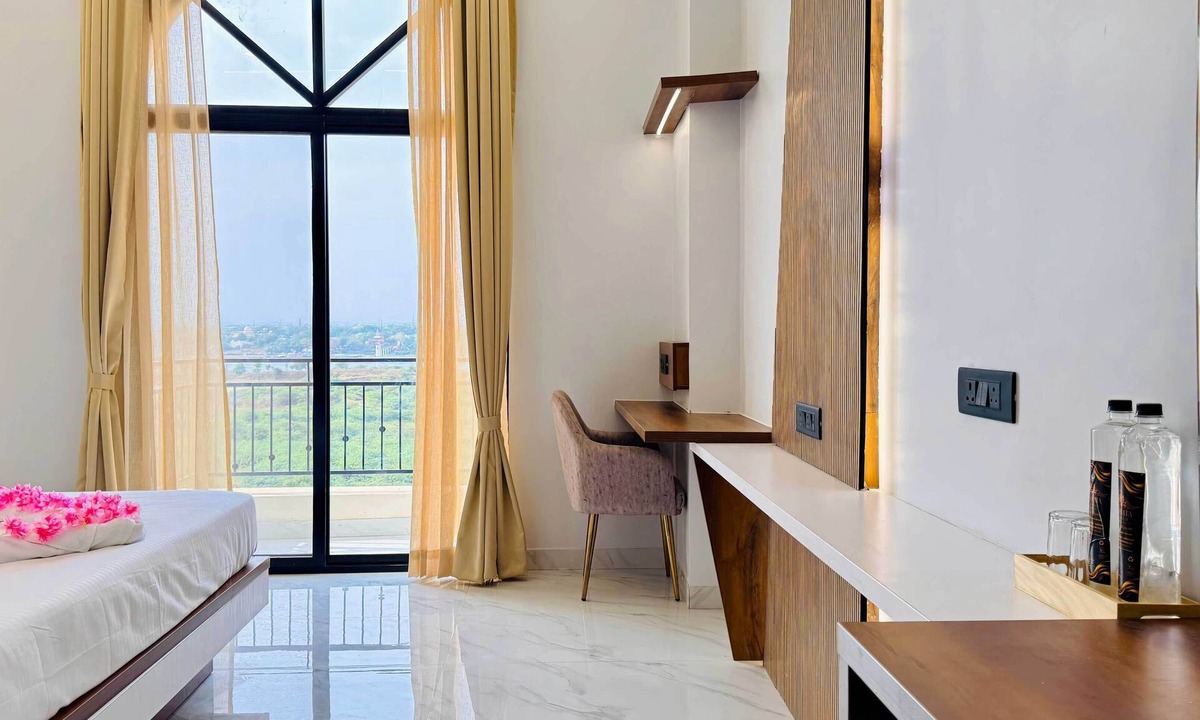 Khandwa Hotel | Mandhata Riverview Palace