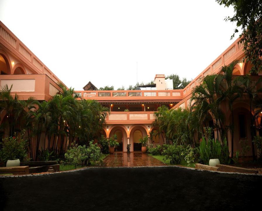 Pudukuppam Hotel | Mango Hill La Serene Puducherry