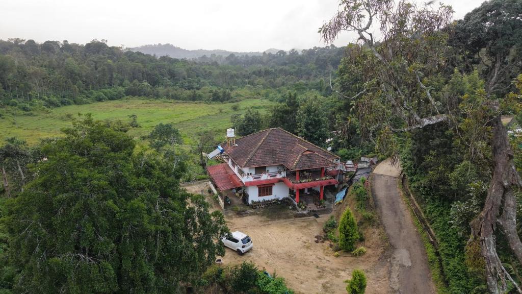 Stuart Hill House | MANJARI Estate stay