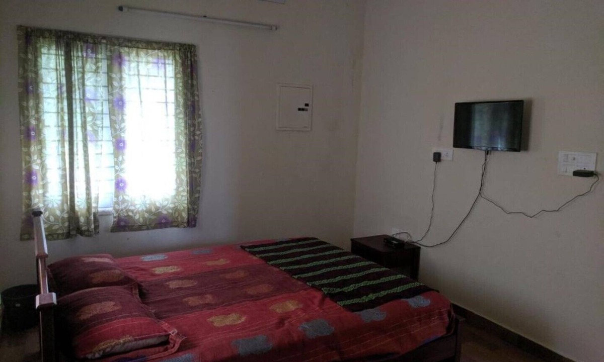 Madurantakam Cottage | Mannmuqi Village - Studio type Room type, 2 members sharing , Bed and Breakfast