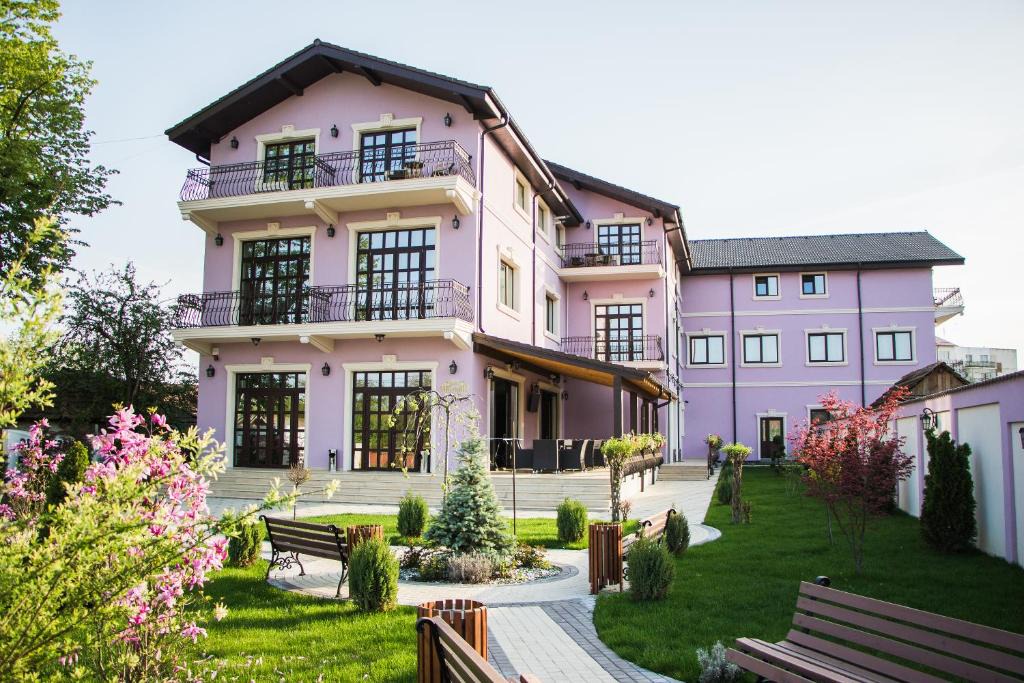 Turceni Apartment | Marigab