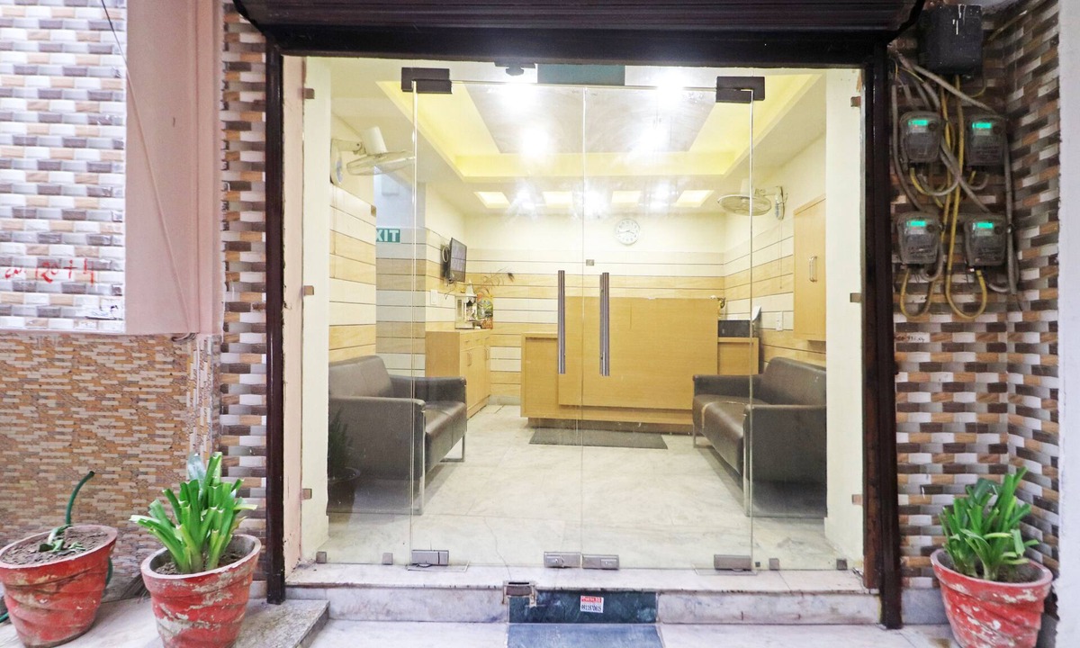 South West Hotel | Mauryan Express Hotel Dashrathpuri Metro
