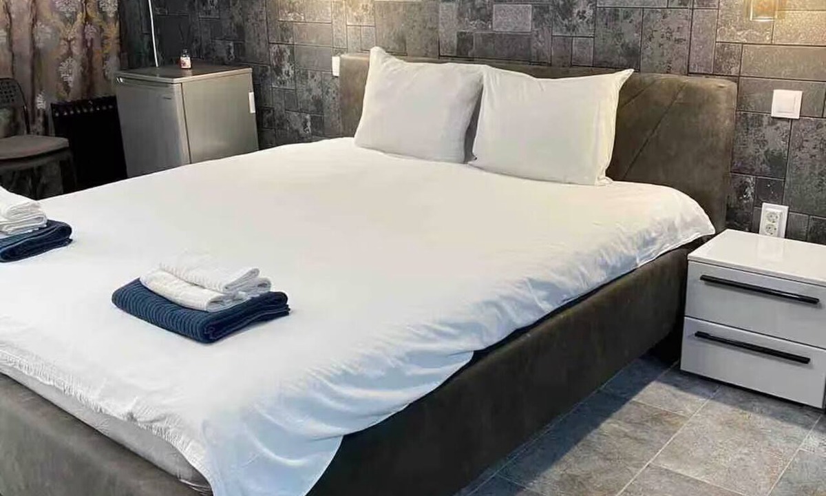 Sector 5 Apartment | Mavie Studio Central 6
