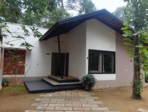 Poovar Villa | Mini Meadow