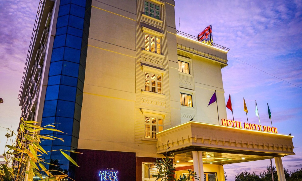 Gundlupet Hotel | Misty Rock Hotel