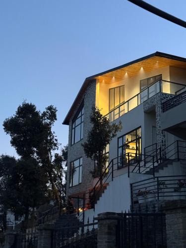 Mukteshwar Villa | Modern 3 Bedroom Duplex Villa