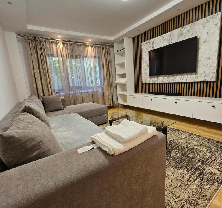 Vaslui Apartment | Modern apartment