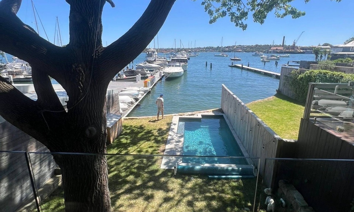 Balmain House | Modern balmain waterfront house with pool close to shops and restaurants
