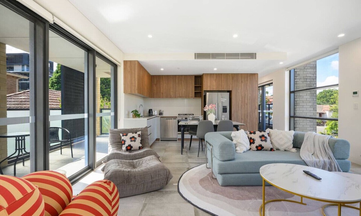 Marrickville Apartment | Modern Marrickville 2BR | 5 Min Walk to Train