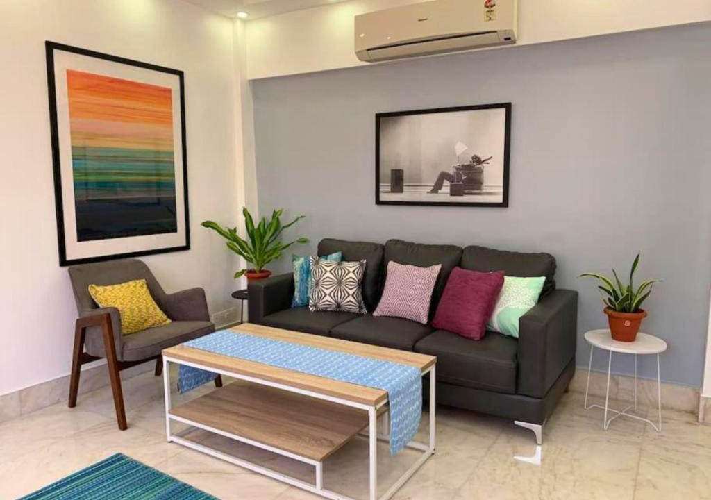 Bandra West Apartment | Mon Desire 1, Perry Cross Rd, Bandra West by Connekt Homes