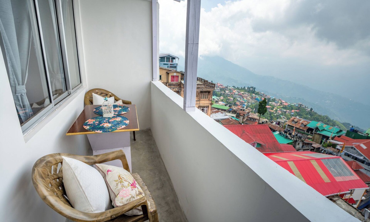 Darjeeling Bed & Breakfast | Monratino The Snow roost