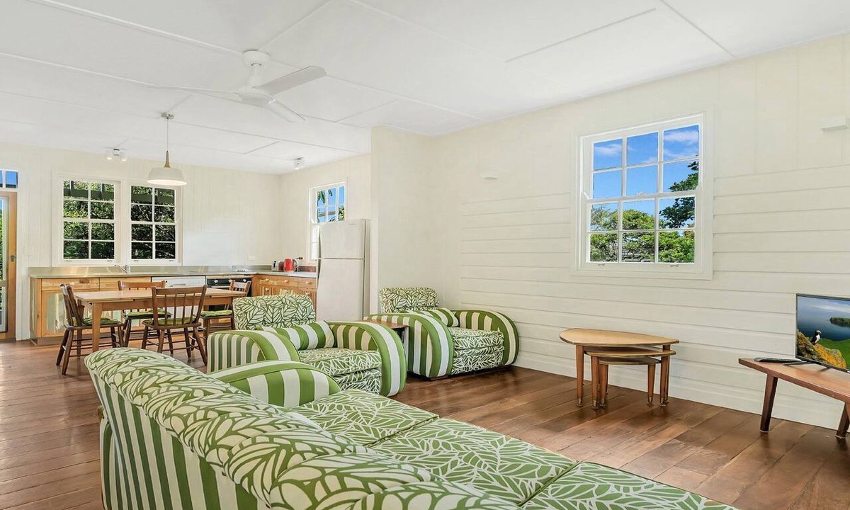 Wooli House | Moomba On Main - Beachfront cottage in Wooli