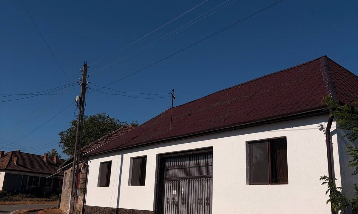 Oradea House | Mountain House in Ursad with Jacuzzi, Large Garden, Gazebo & BBQ