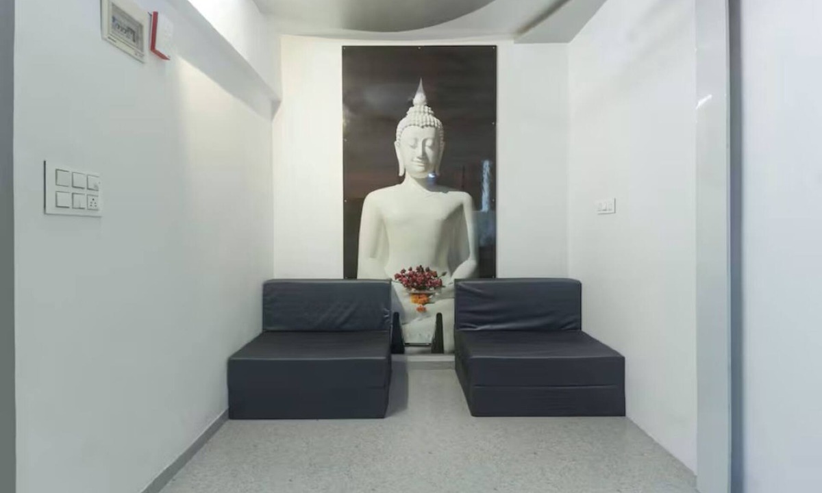 Aarey Colony Apartment | Mystical stay in Goregaon East