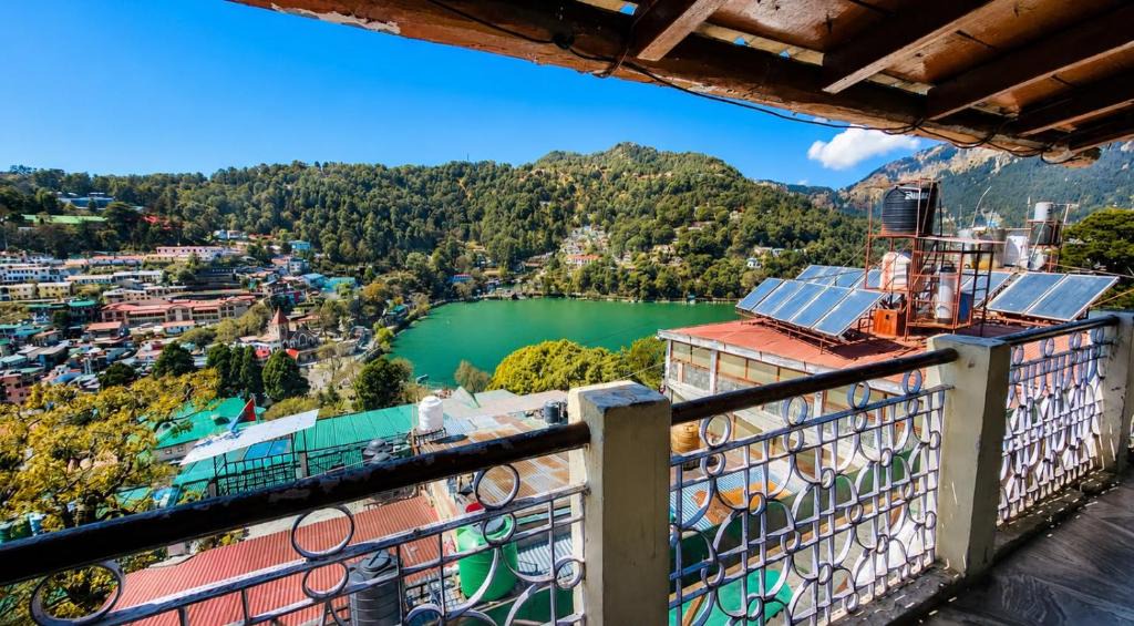 Nainital Bed & Breakfast | Naini Hill View Boho