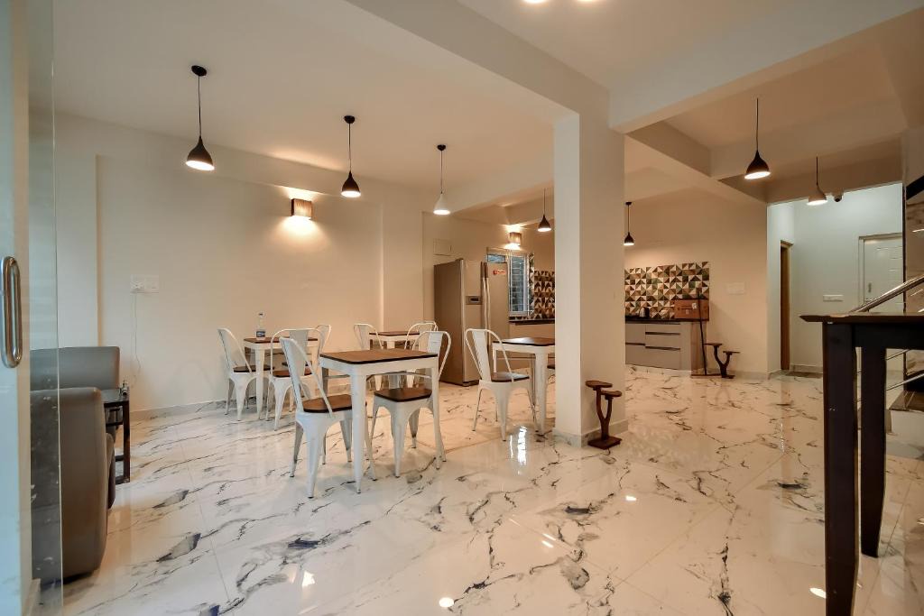 Brookefield Hotel | Namma HomeSlice, Balcony Rooms in Brookefield