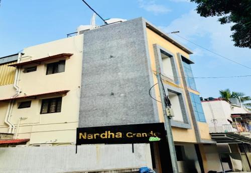 Udumalaipettai Hotel | Nandha Grande Elite