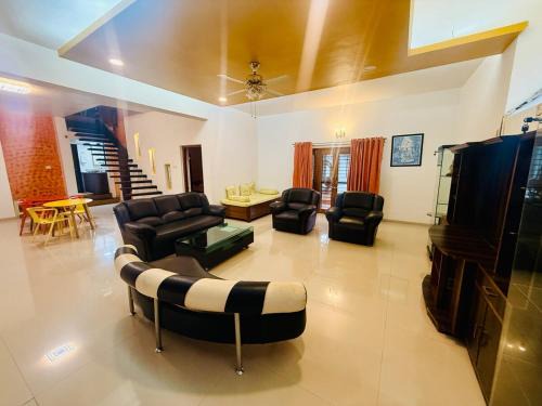 Nashik Villa | Navyug Home4BHK VillaNashikSpacious Parking